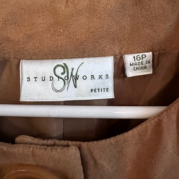Studio Works 16 Petite Tan Jacket Magnetic Closures Faux Suede Body Knit Arms - Picture 2 of 4